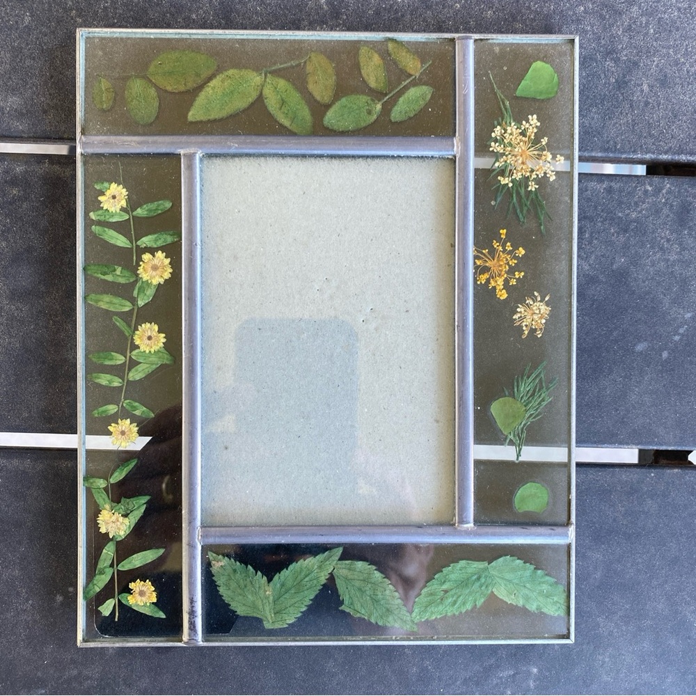 Vintage Pressed Flower and Foliage Leaded Glass Photo Frame